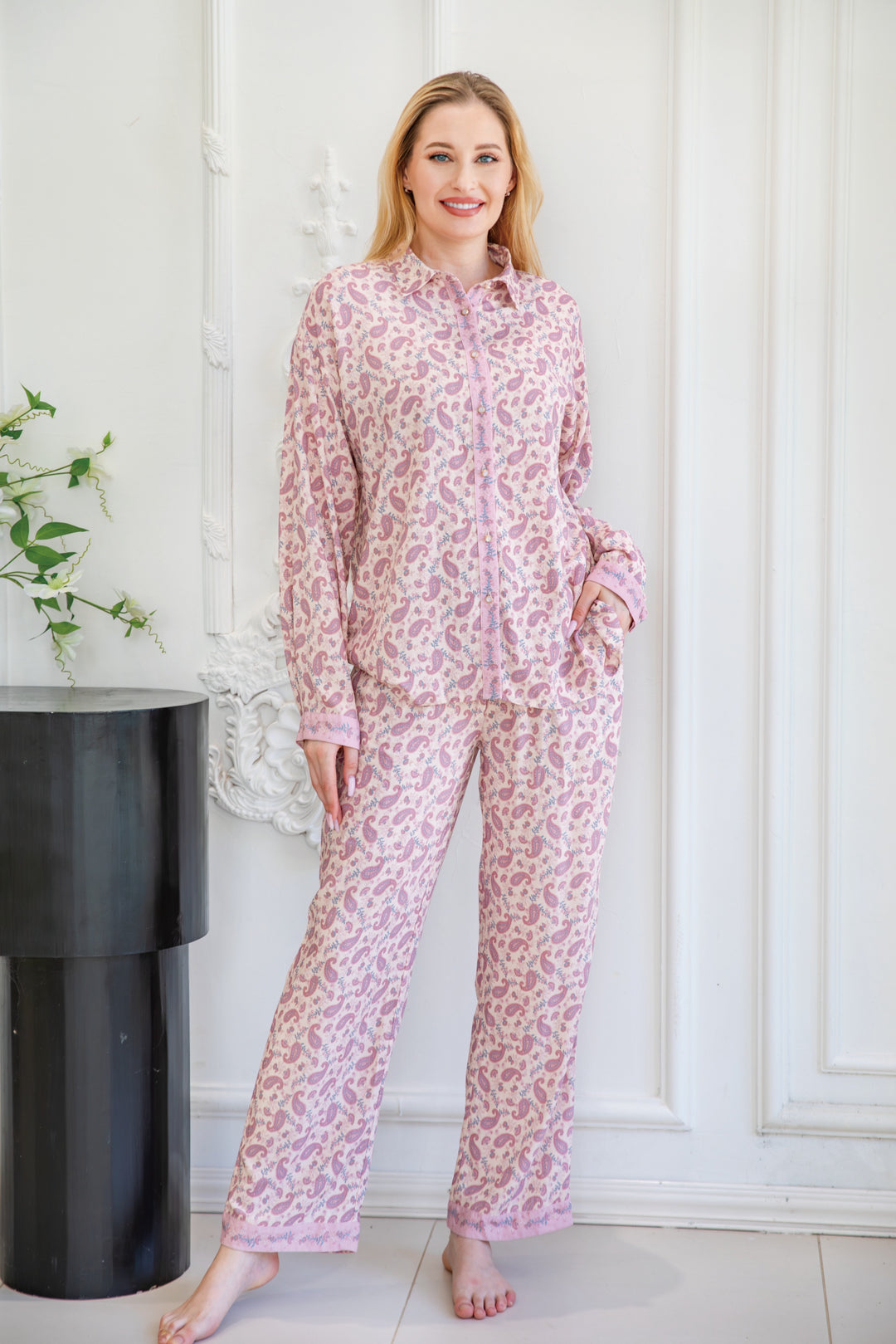 Chic Comfort: Elegant Leopard Print Pajama Set